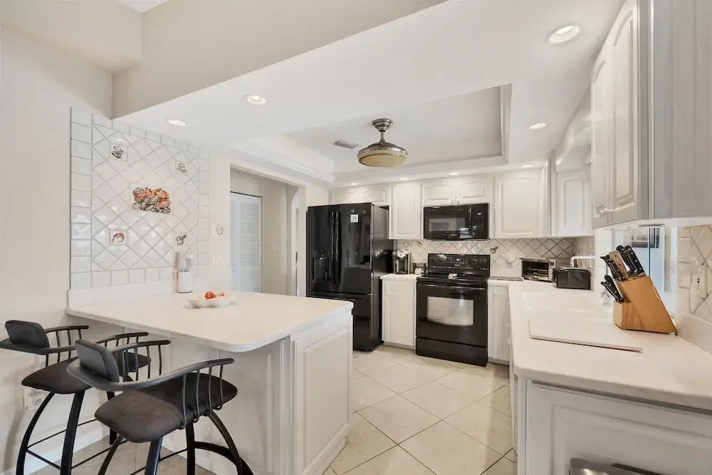 Punta Gorda Isles 3-Bedroom Canal-front Pool Home with Dock 3 Home