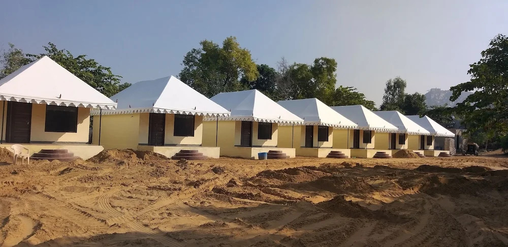 Vacation Village Luxury Tent - A Unit Of Braham Vatika Resort
