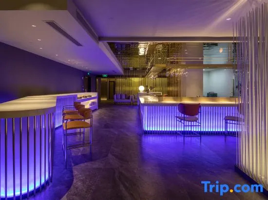Theme Sky Hotel