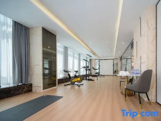 MEHOOD LESTIE Hotel (Zhanjiang Chikan Old Street Scenic Area)