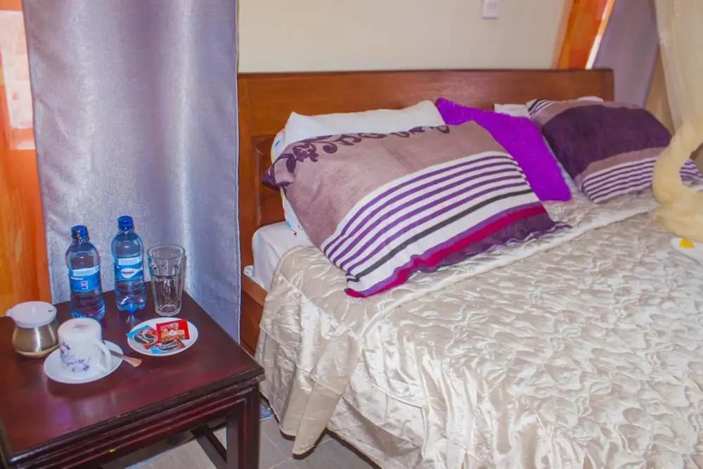 Henny Airport Homestay