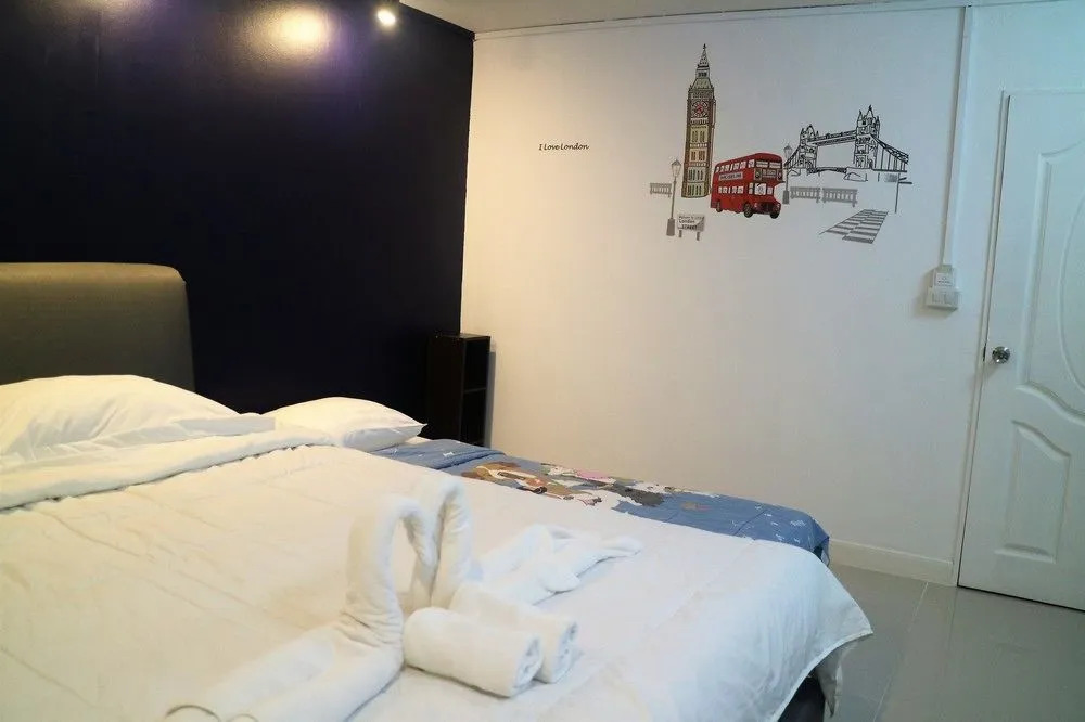 Bangkok Room by City Court Condo