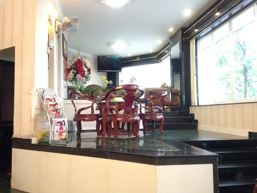 Thap Nhat Phong Hotel