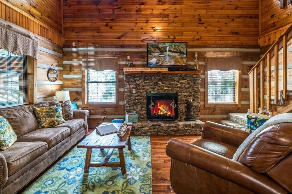 Er17 - The Perfect Getaway Great Location - Close To Town! 1 Bedroom Cabin by RedAwning