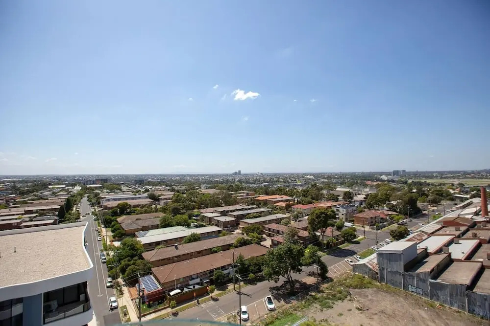The Lively City 2bed 2 Bath APT @footscray