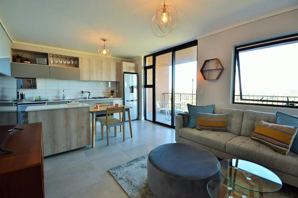 Waters Edge 705