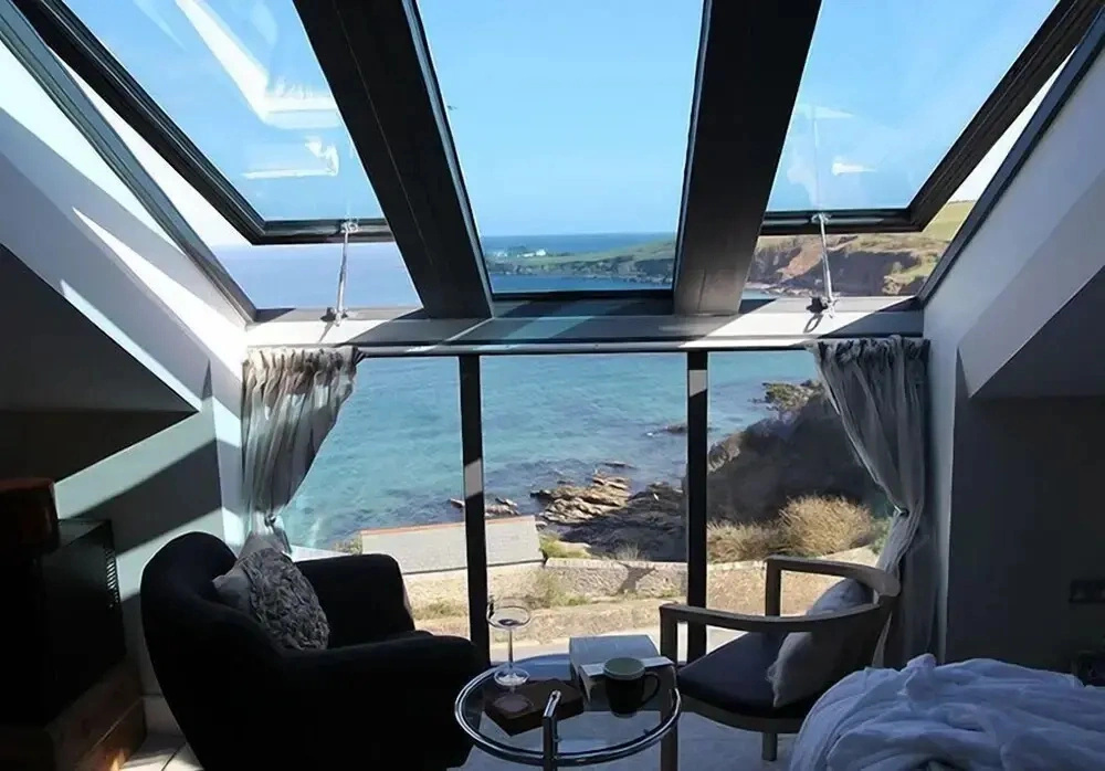 Luxury Pebble House 180 Degrees Sea View