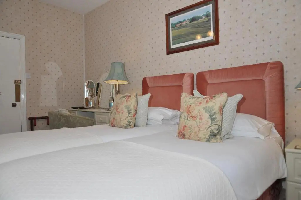 The Inglenook Hotel