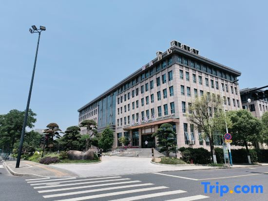 Hangzhou JinHang Hotel (Zhongfa Aviation Institute of Beihang University)
