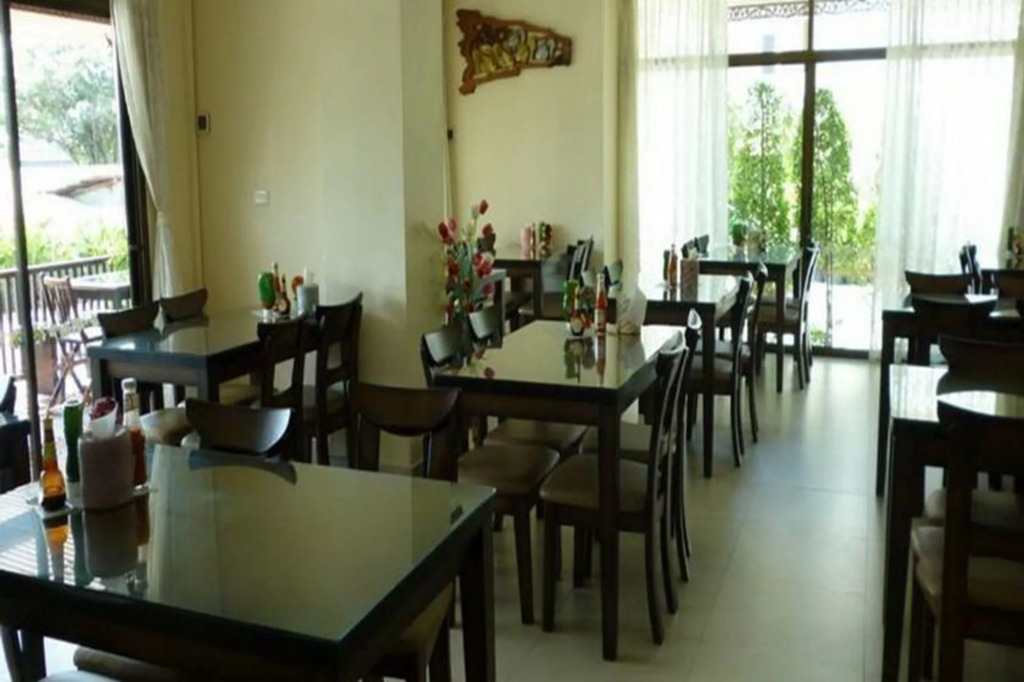 Rayong Lanna Hotel