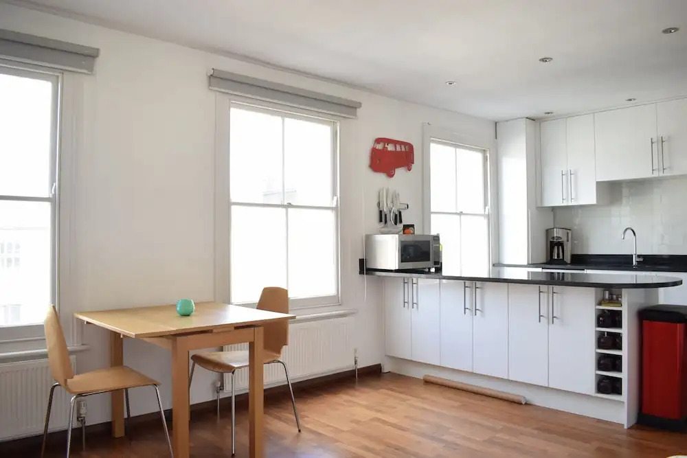 Top Floor 2 Bedroom Apartment in Hackney