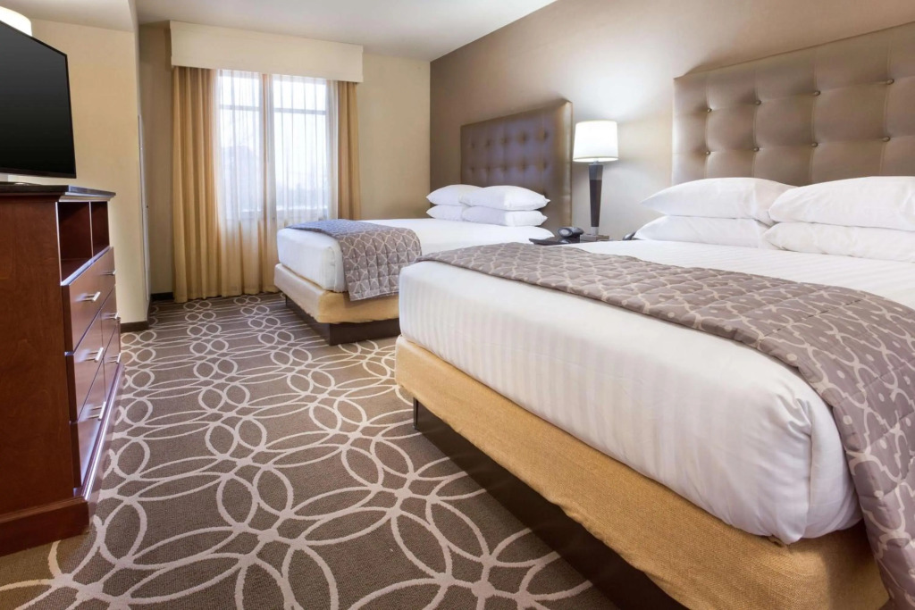 Drury Inn & Suites Louisville North