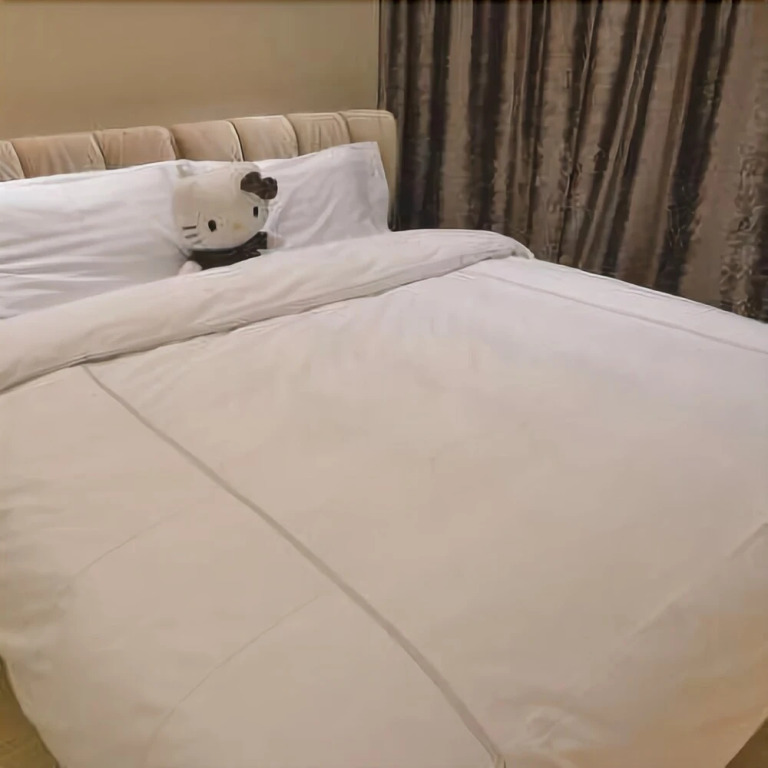 Summer Cherry Apartment (Ji'nan Quancheng Road Kuanhouli)