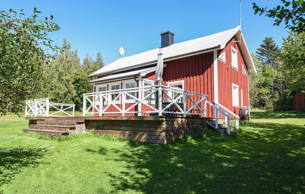 Beautiful Home In Undenäs