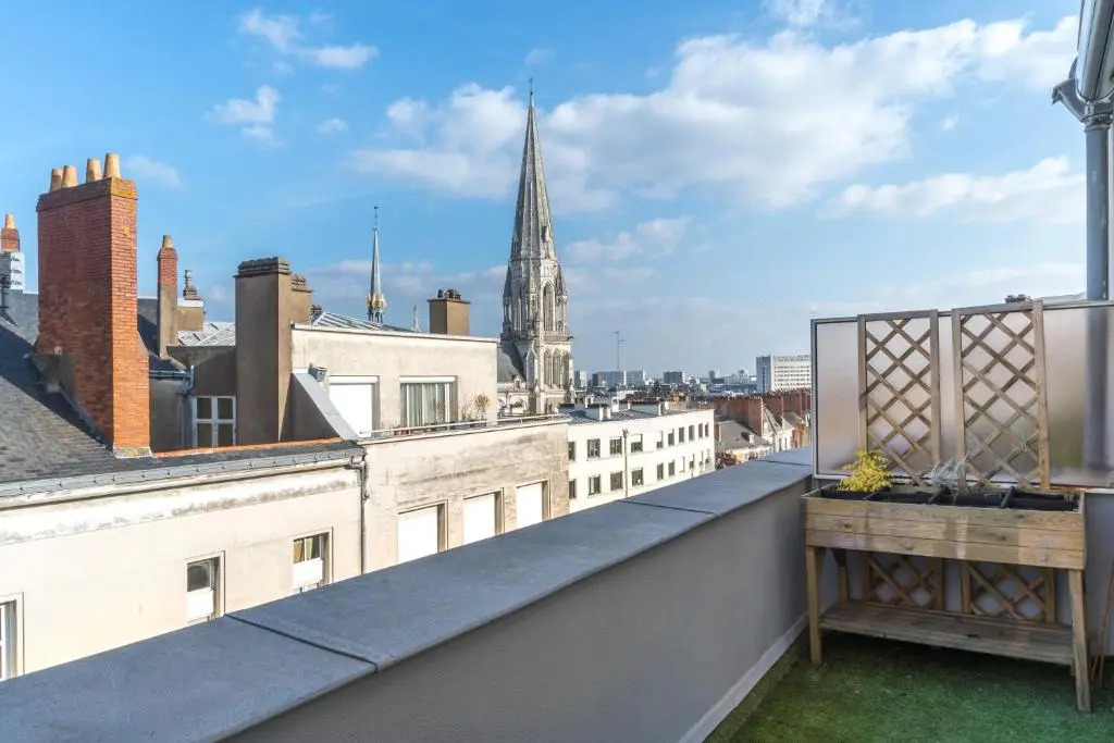 LE MANEGE- Spacieux T2 avec Terrasse au coeur de Nantes