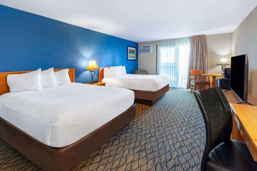 Baymont by Wyndham St. Ignace Lakefront