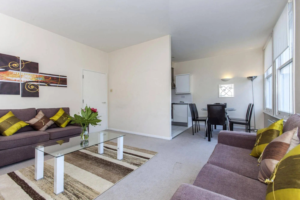 Club Living - Barbican Apartments