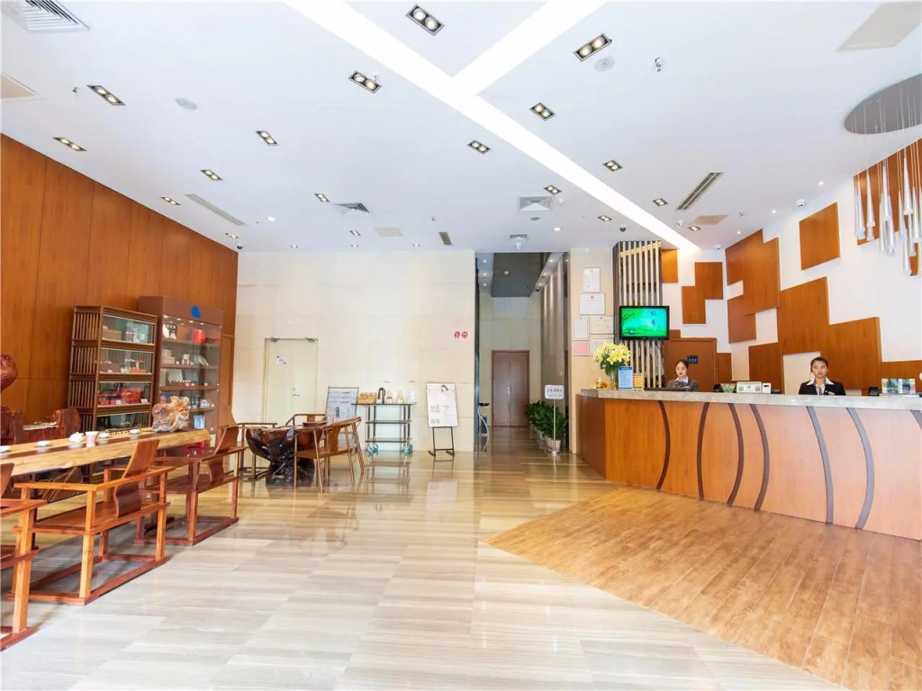 Metropolo JinJiang Hotel（Fuzhou Financial Street Wanda Plaza ）