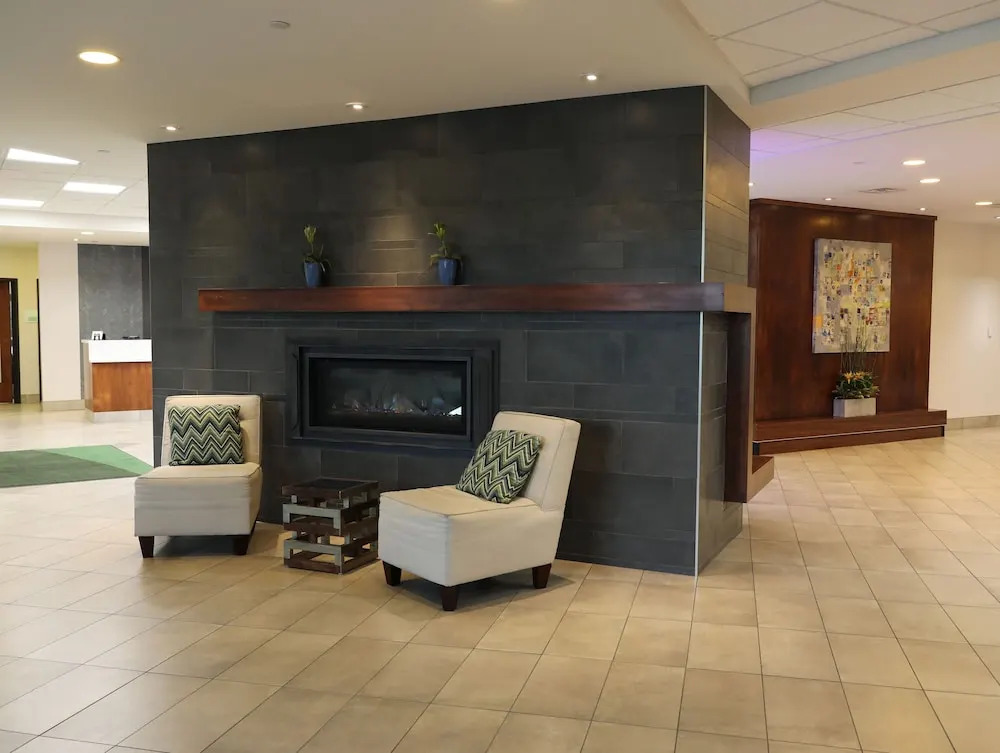 Holiday Inn Omaha Southwest