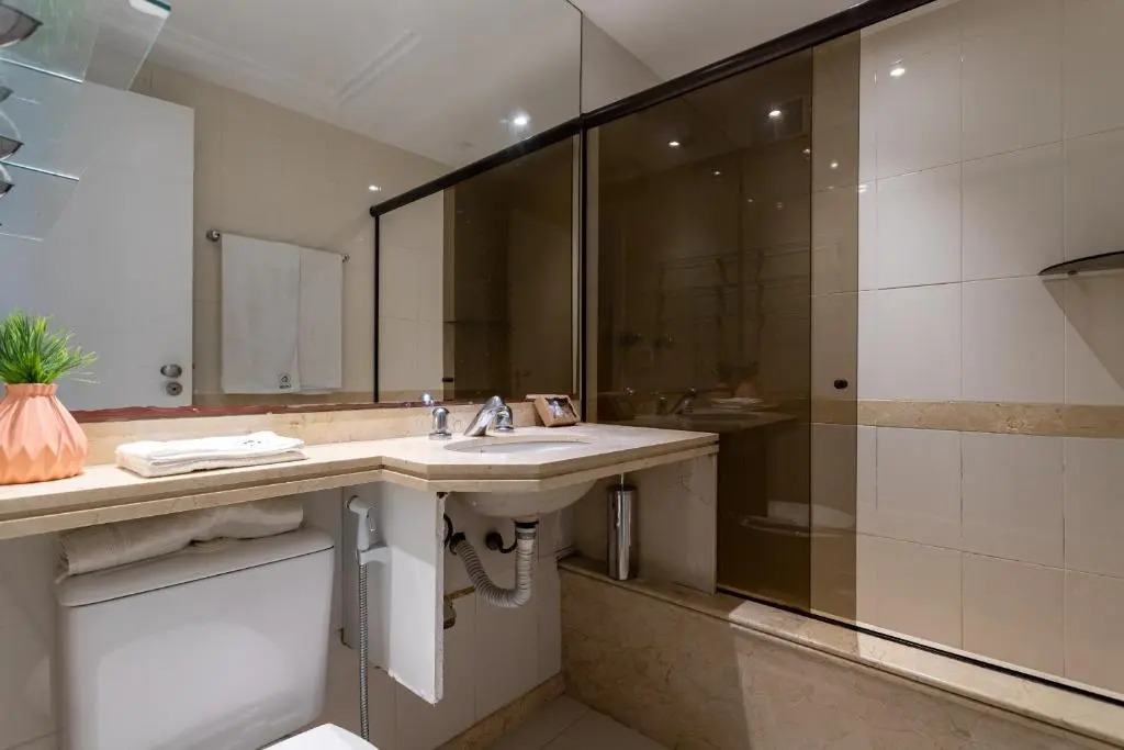 Pineapples LC2207 - Apartamento 3 quartos na Barra da Tijuca, com piscina no terraço e vista para o mar