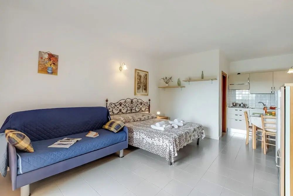I Fari Apartments 600m From The Beach