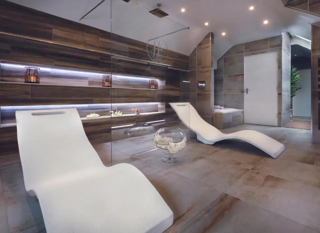 Aphrodites Group - Luxury Hot Tub Suites in Central Lake District