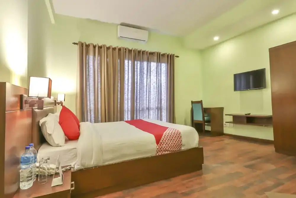 OYO 635 Hotel Layata