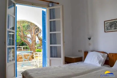 Cyclades Rooms