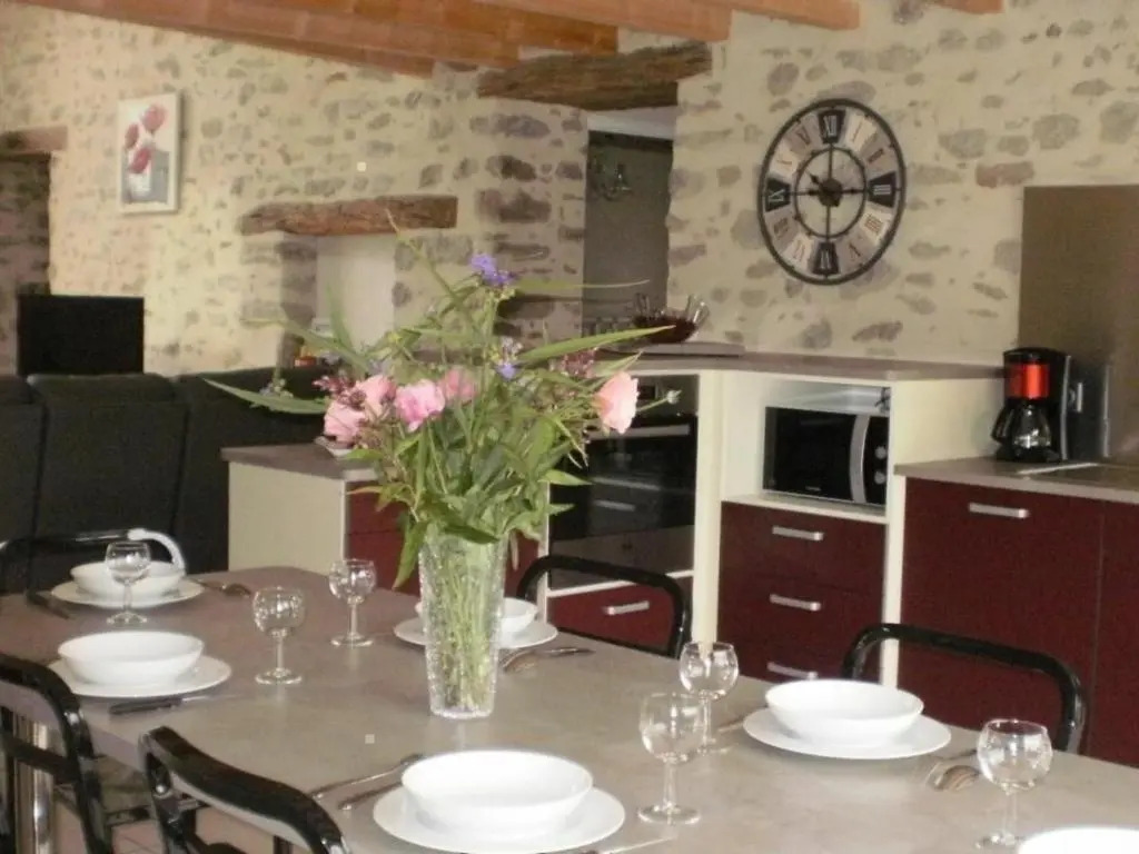 Gîte La Gaubretière, 4 pièces, 6 personnes - FR-1-426-112