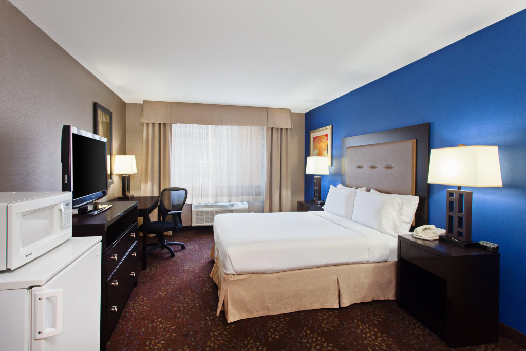 Holiday Inn Express & Suites Seattle Downtown - Lake Union by IHG