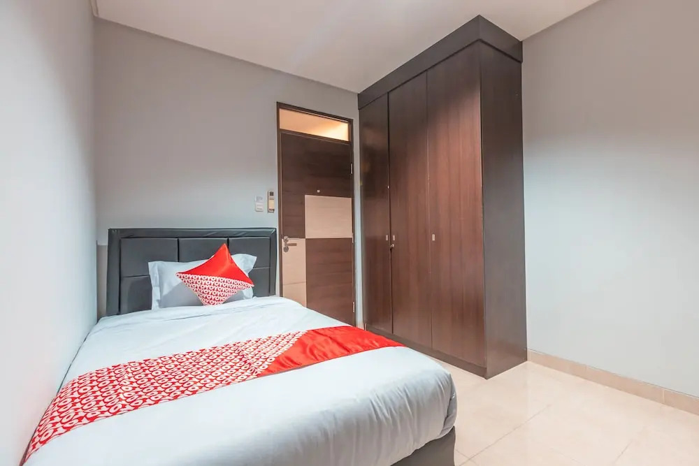 OYO 2323 The One Residence Syariah