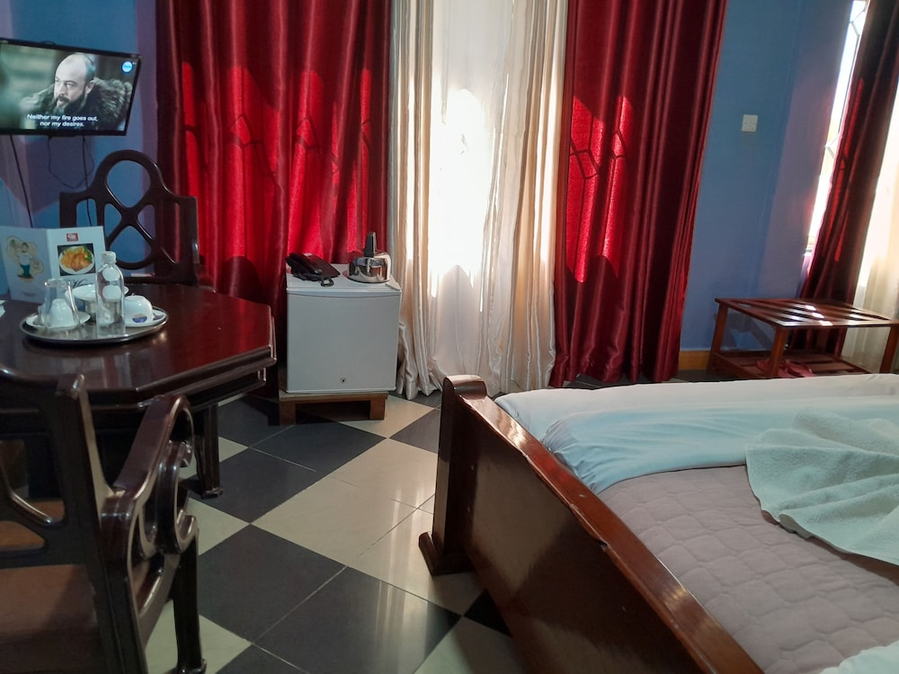 Gr City Hotel