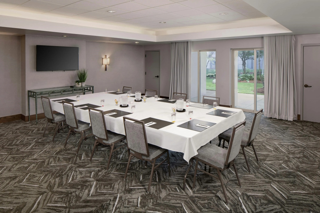 Embassy Suites by Hilton Boston Marlborough