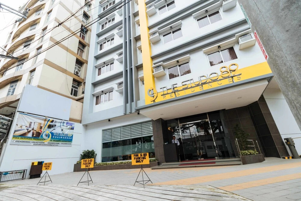 RedDoorz Premium near Ateneo Katipunan