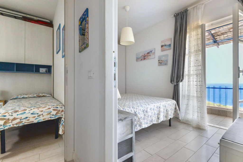 Bel Horizonte three-room apartment a few steps away to the town center-Casa Paba