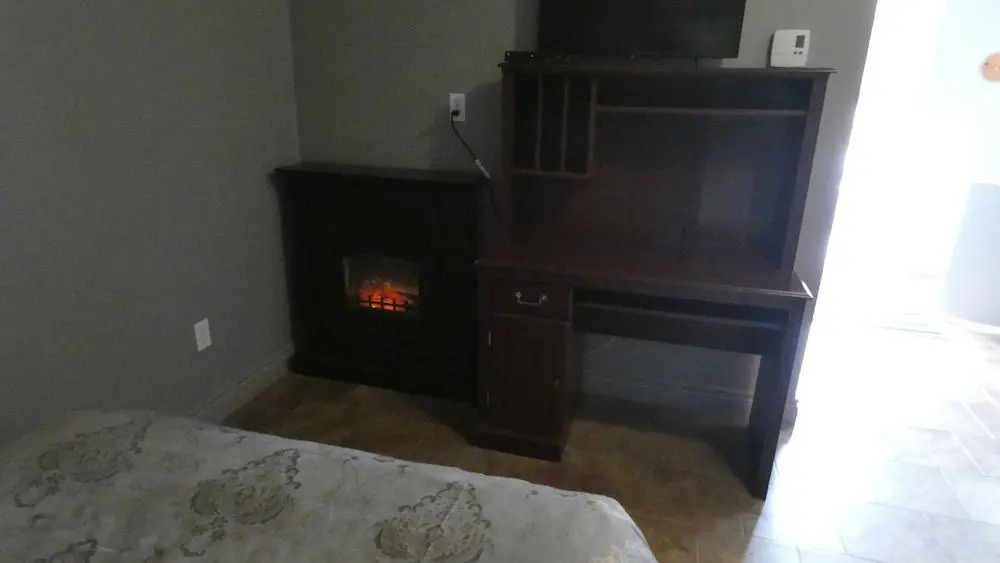 Mile Inn Motel