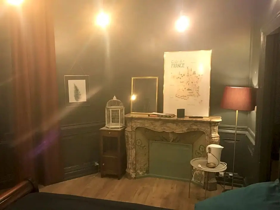 Chambre privée totalement indépendante au cœur de la ville