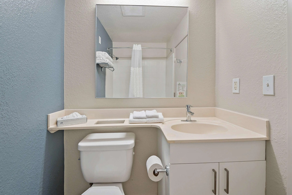 Extended Stay America Suites - Miami - Airport - Blue Lagoon