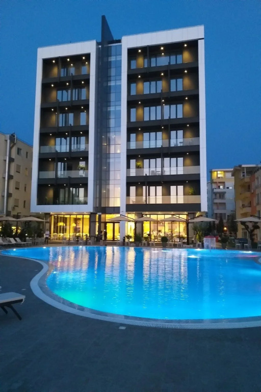 Supreme Hotel