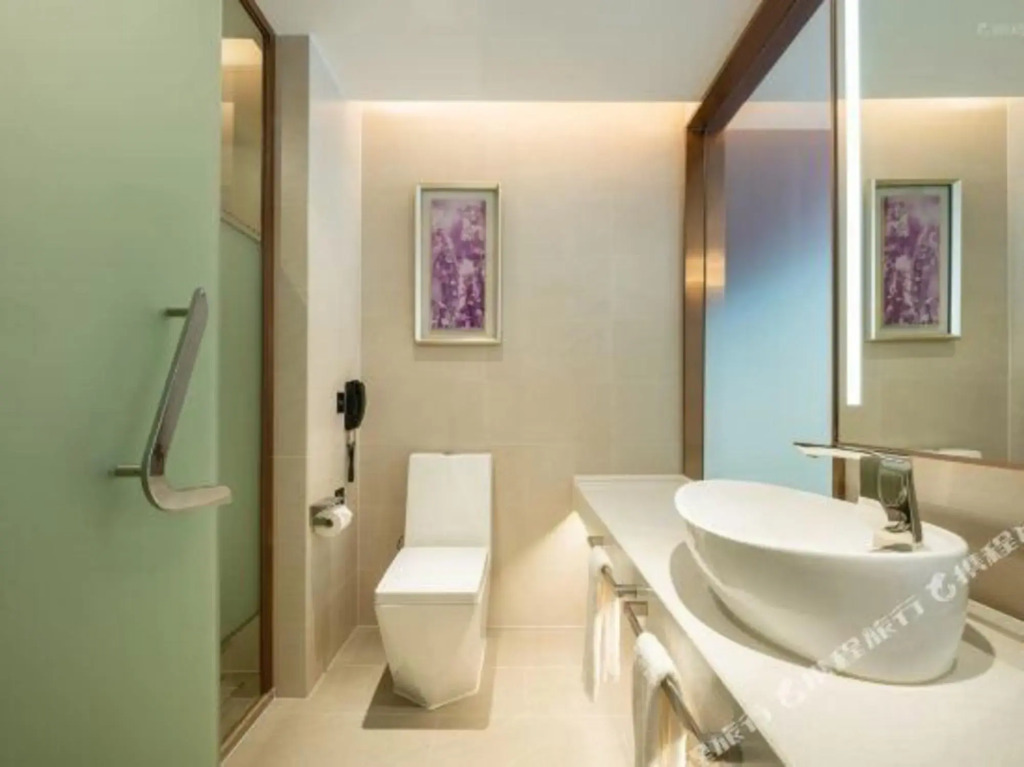 Lifeng Hotel (Guangshui Yingshan Branch)