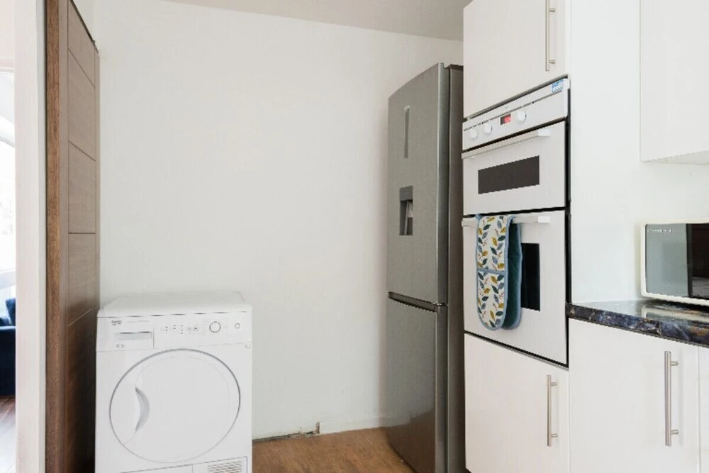 The Jericho Terrace House - 2BD + Parking