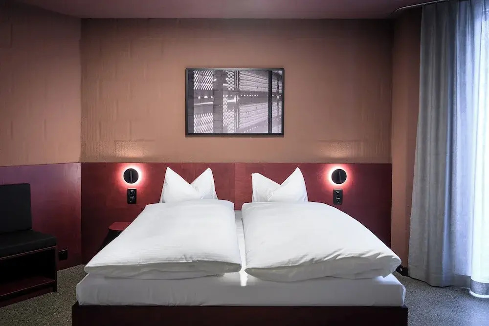 BRIX - Self Check-In Hotel