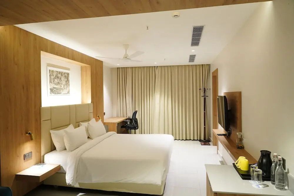 SVN Lake Palace