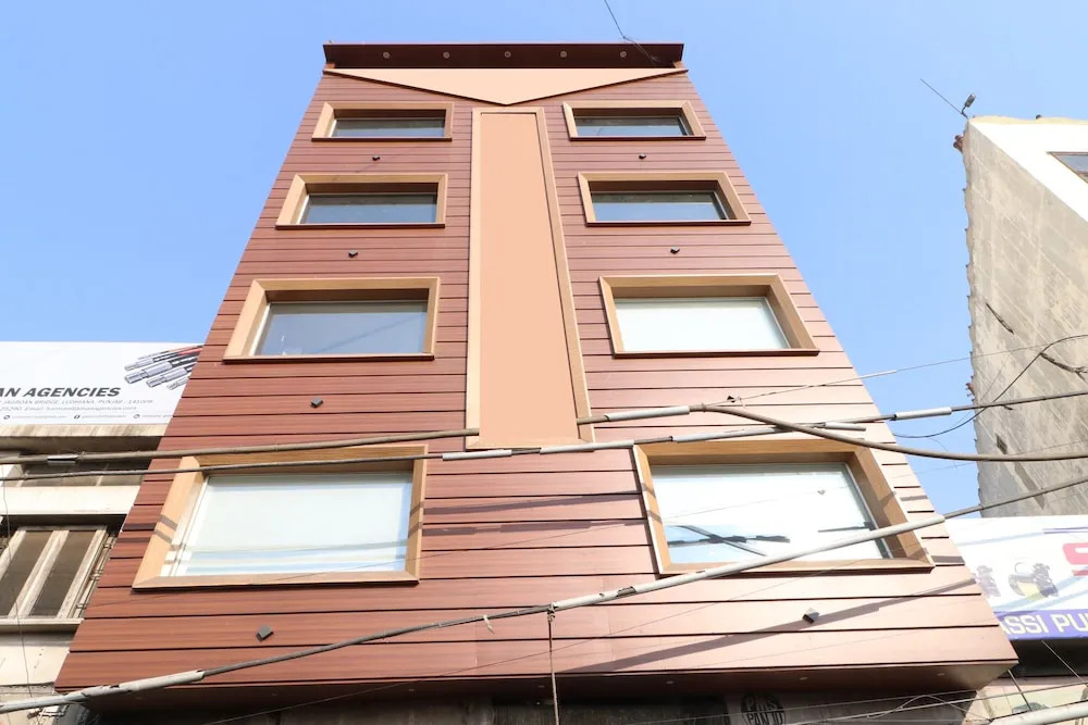 Itsy Hotels P Grand