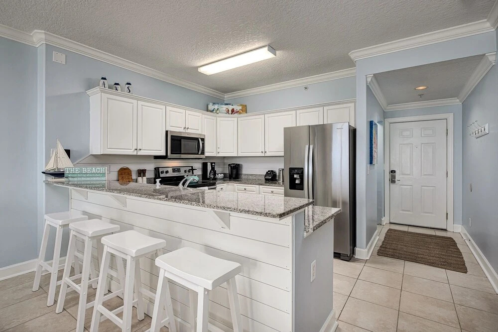 Emerald Isle 2 Bedroom Condo by RedAwning