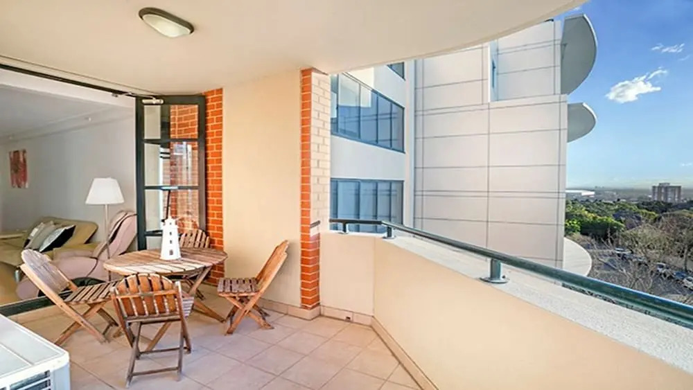 The Apartment Service AX301