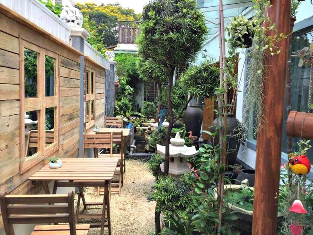 Tiny garden