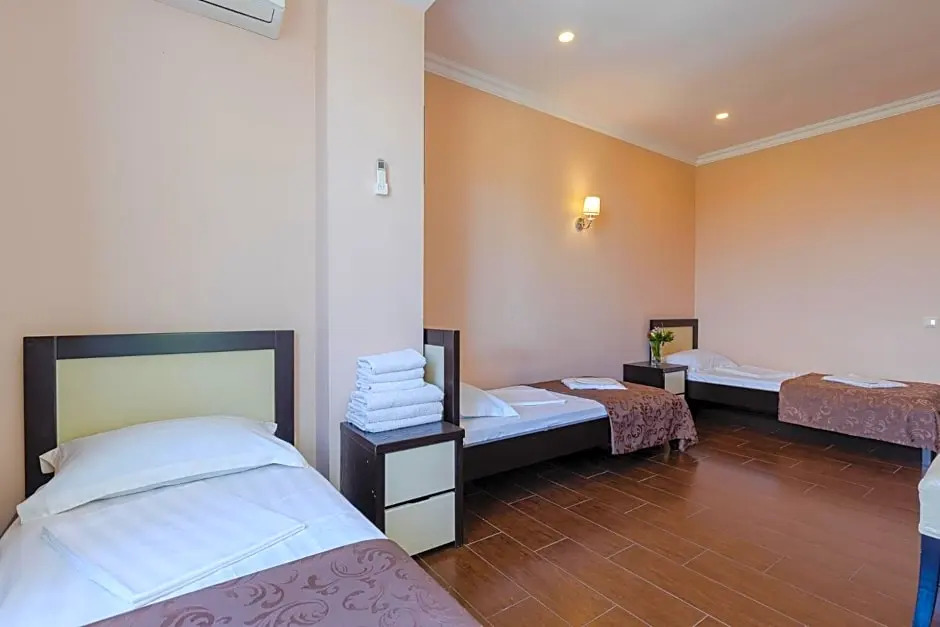 GNS Hotel