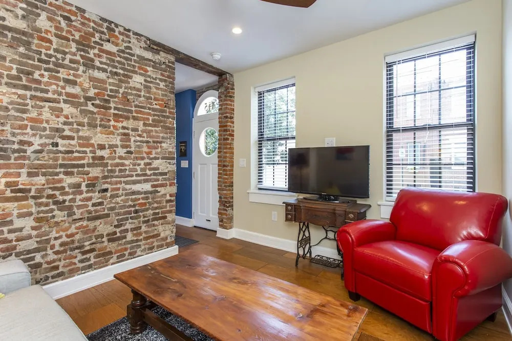 South Philly Dream Home - Live Like a Local