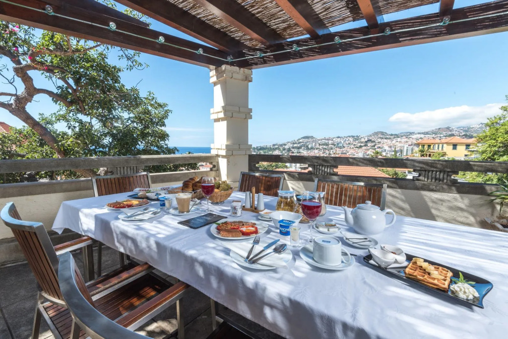 ARTS IN Hotel Conde Carvalhal